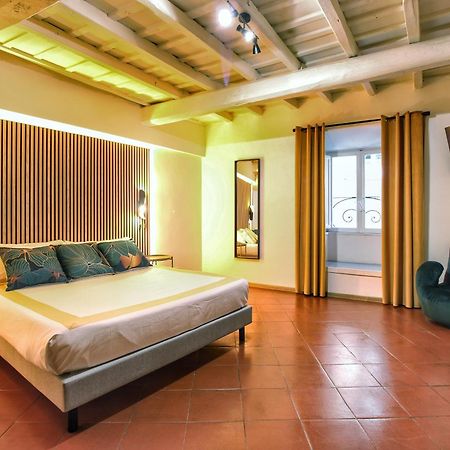 Le Clarisse Pigna Apartment Рим Екстер'єр фото